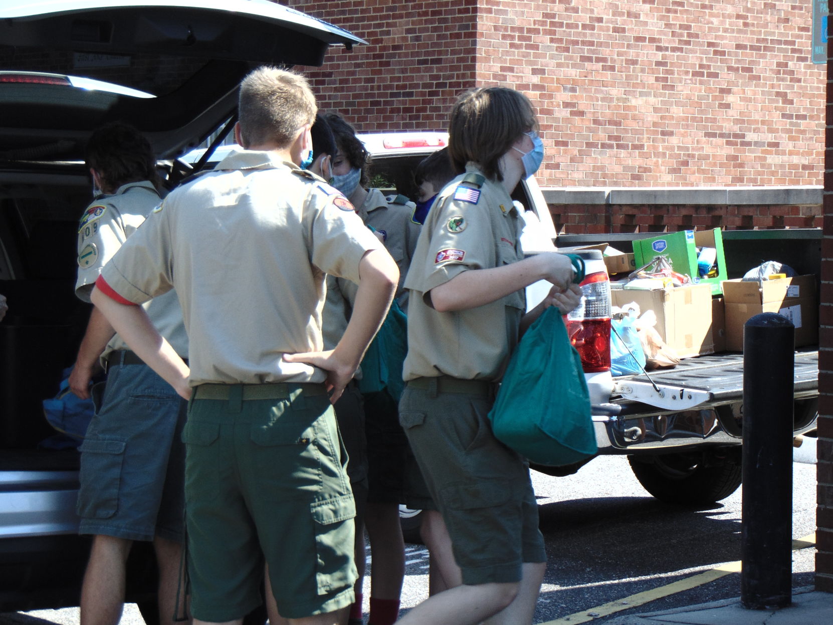 Boy Scouts food drive (11).JPG